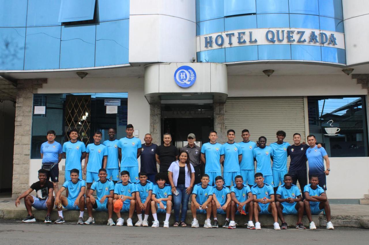 Hotel Quezada Hermanos Santo Domingo de los Colorados Bagian luar foto